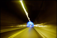 
	يكي از طولاني ترين راه تونلي جهان، تونل لائردال &ndash; اورلند، نروژ است.
