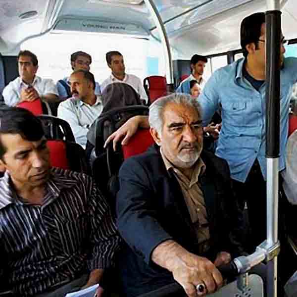 شما تنها یک بار سوار اتوبوس می شوید