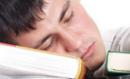 کتابهای جهان مرا میخورند